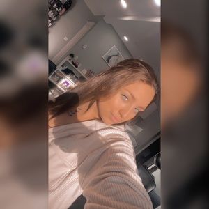 Meet your Posher, Jocelynn